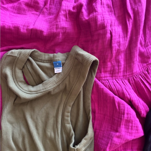 Lot of 4 dresses Old Navy new & like new 4 Colorful  Dresses Medium - Picture 2 of 4